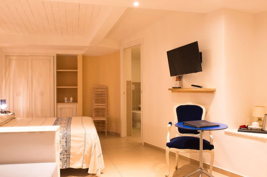 hotel-ollastu-olbia-sardegna-camera-family41