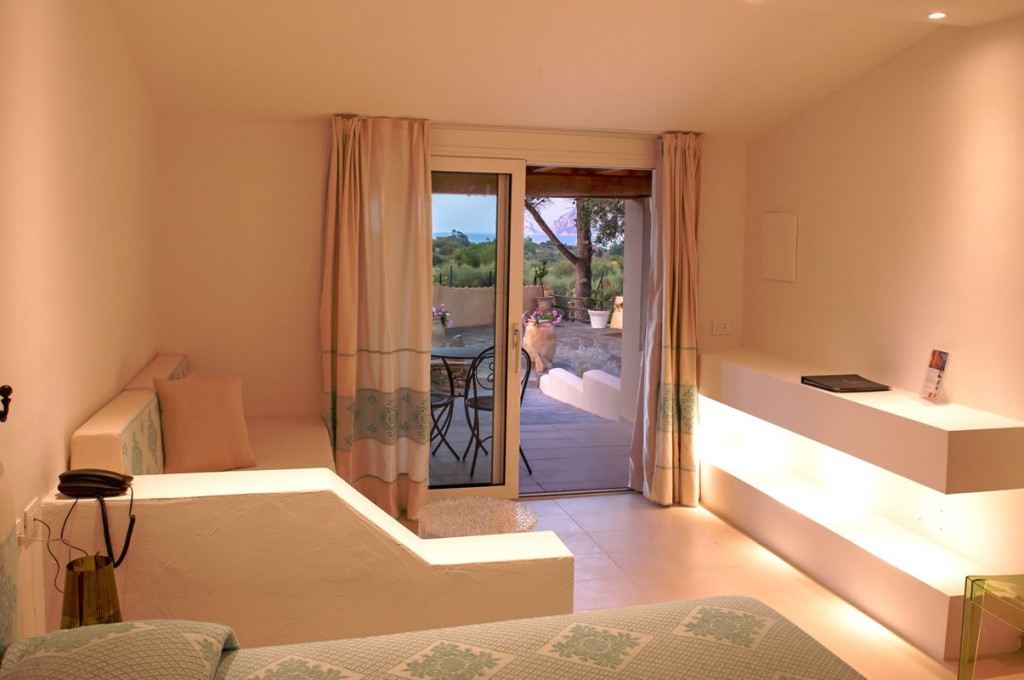 hotel-ollastu-olbia-sardegna-camera-vista-mare