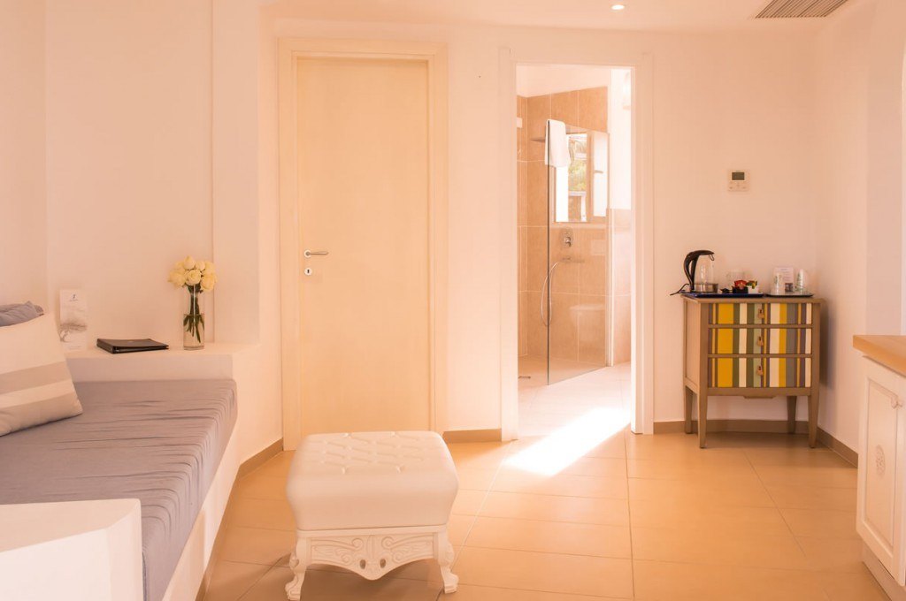 hotel-ollastu-olbia-sardegna-suite-jacuzzi5
